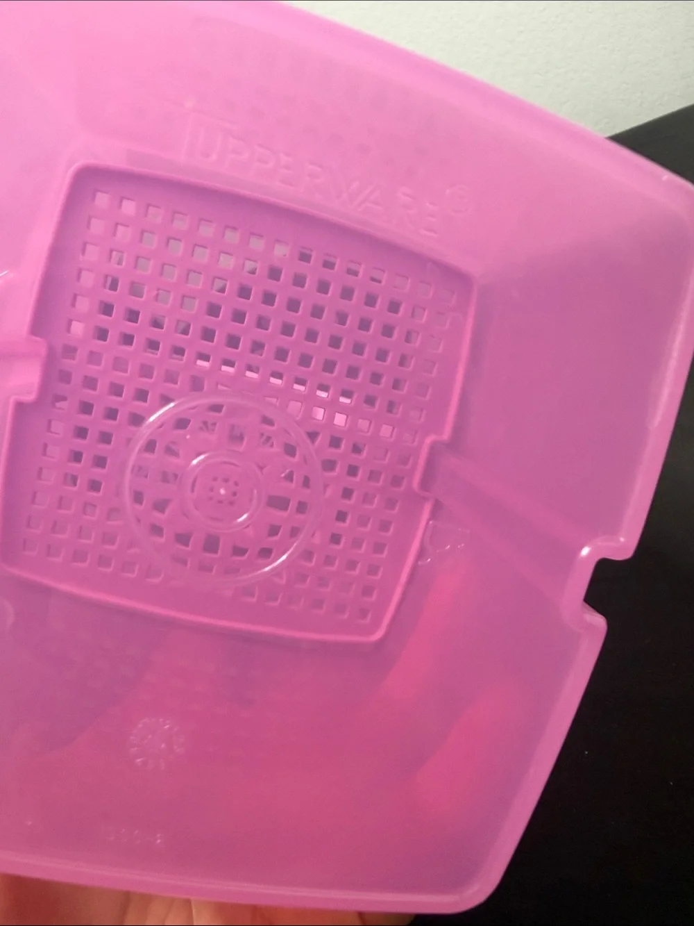 1997 Tupperware Purple pick a deli Plastic Container Set w/ Snap Lid